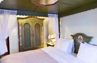 Гостиница Даниловская Москва Люкс с кроватью размера «king-size»-1