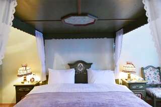 Гостиница Даниловская Москва Люкс с кроватью размера «king-size»-2