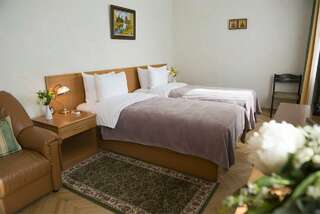 Гостиница Даниловская Москва Улучшенный двухместный номер с 2 отдельными кроватями-1