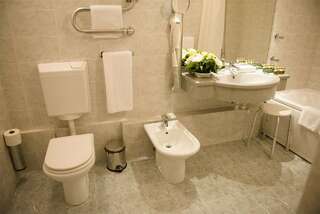 Гостиница Даниловская Москва Люкс с кроватью размера «king-size»-14